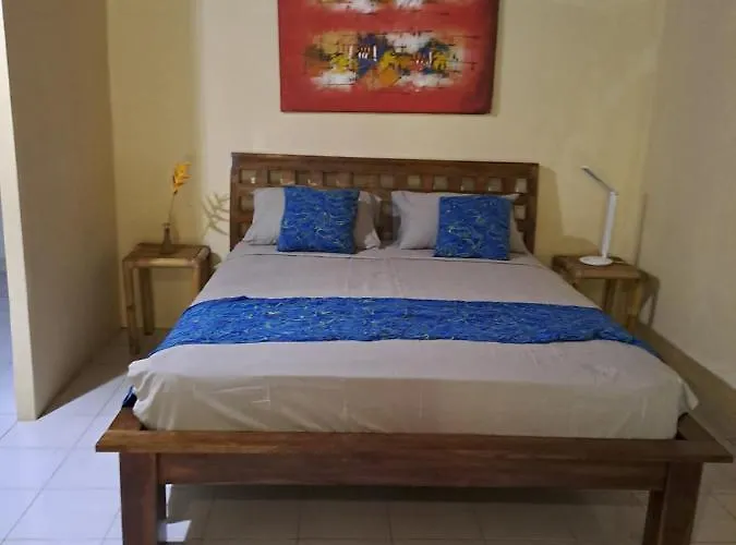 Shalana Homestay- Formerly Teka Teki House Seminyak 