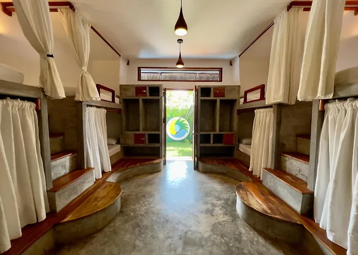 Chief Mau Moalboal Cebu Hostel