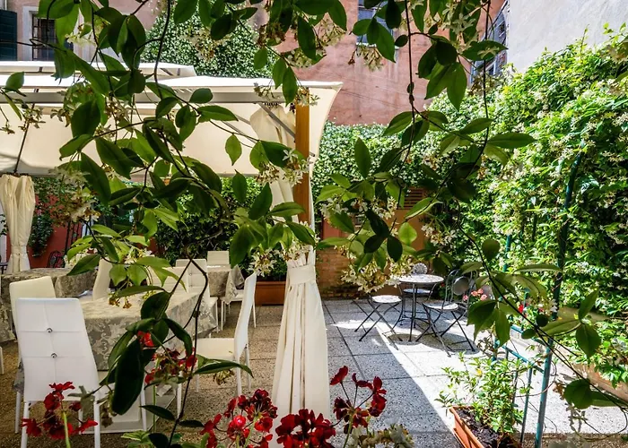 Hotel Apostoli Garden Venice
