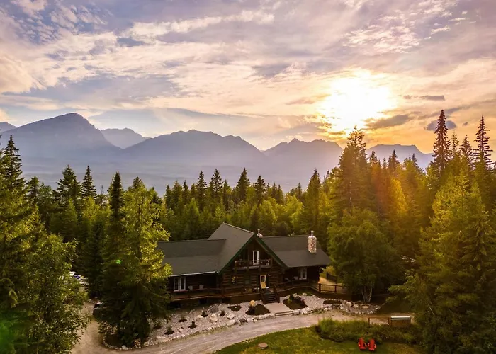 Moberly Lodge Golden