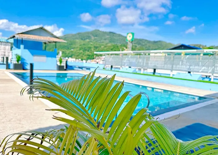 Hotel Baya Phuket - Rooftop Pool, Next To Food Market & Steps To Beach Patong