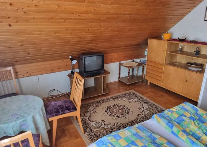 Aranypart 35 Apartman Siofok