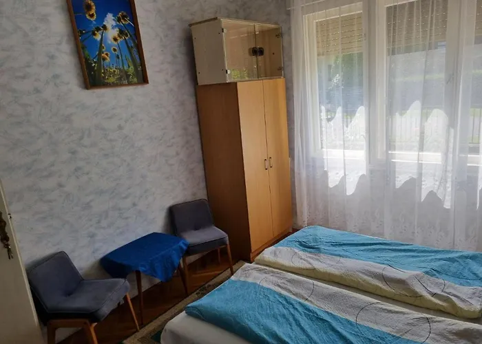 Aranypart 35 Apartman Siofok