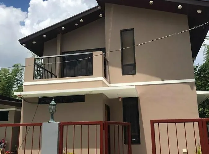 Mlajade Transient House Bed & Breakfast Coron