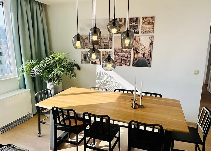 Urbanstay Suites - Grand Place 2 Bd Apartment Brussels