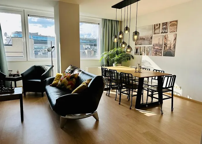 Urbanstay Suites - Grand Place 2 Bd Apartment Brussels