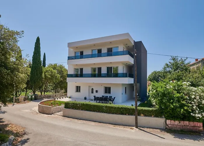 Apartments Endji Cilipi
