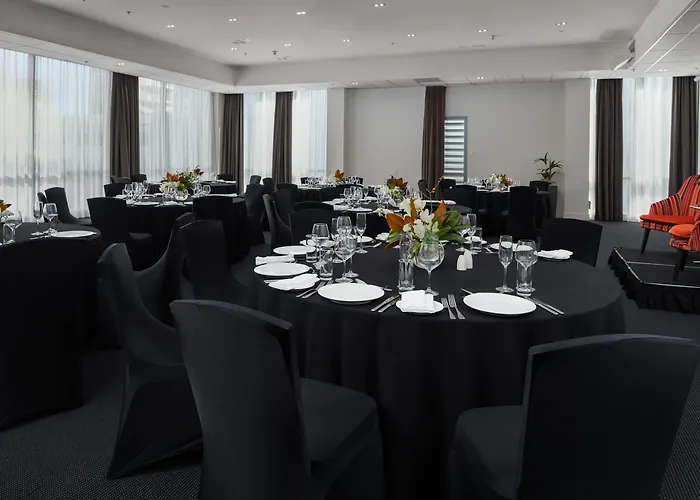Rydges Auckland Hotel