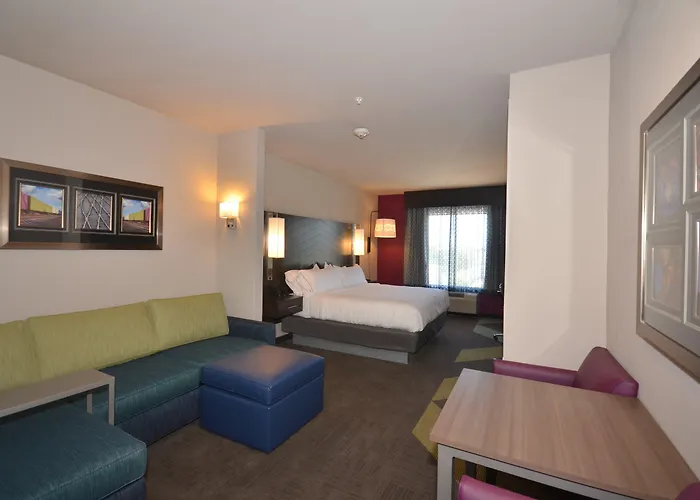 Holiday Inn Express & Suites Oklahoma City Mid - Arpt Area By Ihg