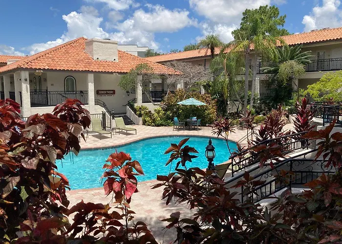 Red Roof Plus+ & Suites Tampa