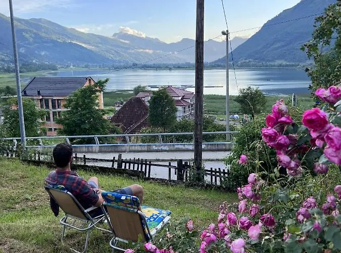 Bear Hug Lodge Plav