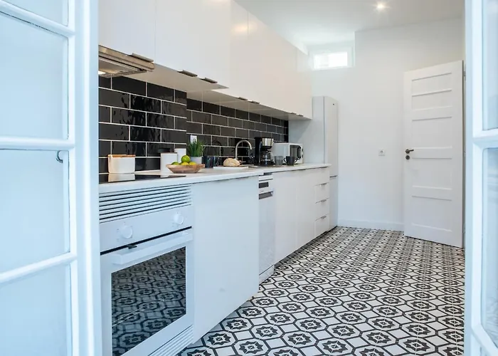 Succeed Campo Pequeno Suites Lisbon