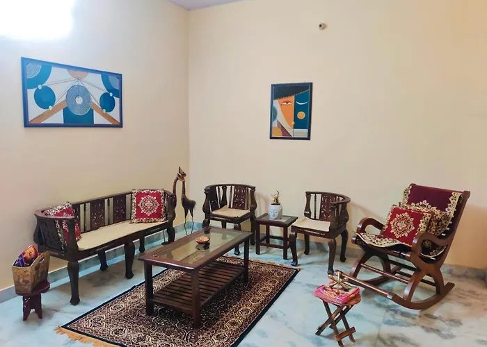 Luxurious 3Bhk Urban Retreat Homestay Jaipur