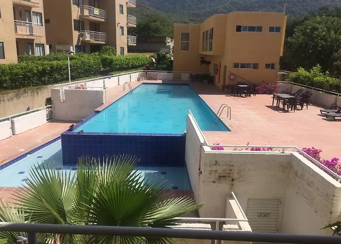 Apartamento En Condominio Santa Marta 