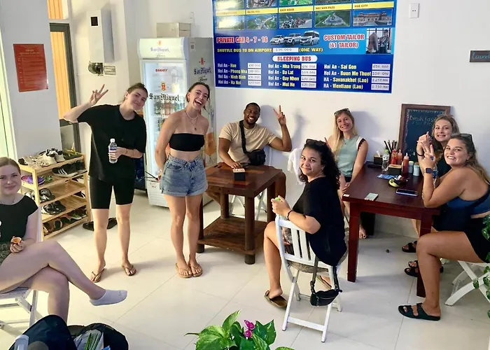 Dom Hostel And Bar Hoi An