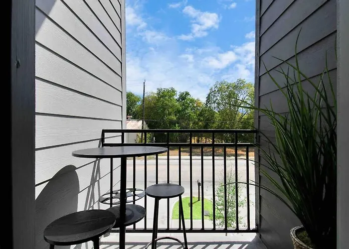 Mini Golf - With Hot Tub- Mins To Downtown Nightlife Villa Houston