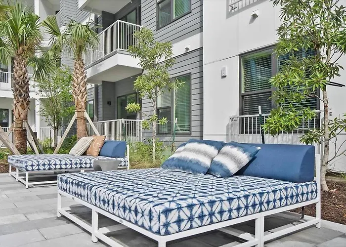New Jax City Rooftop Pool Jacksonville