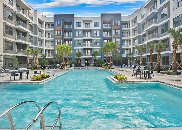 New Jax City Rooftop Pool Jacksonville