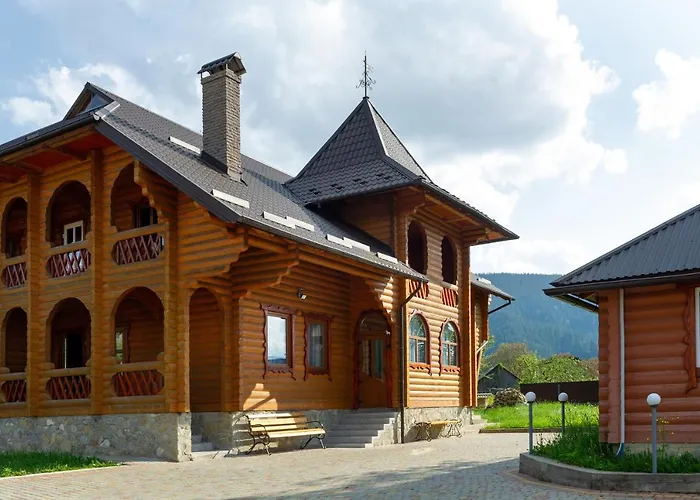 Гостинний Двір Карпатія, Верховина