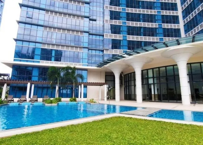 Luxestaysmnl Coastal Chic Netflx 380Mbps Pool Bgc Manila