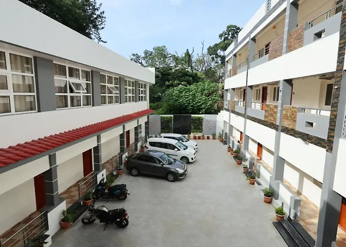 Hotel Grand Square Yercaud