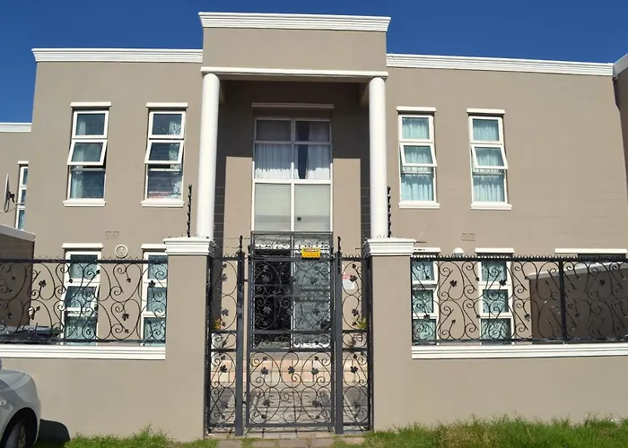 6 Crawford Road, Rondebosch East Aparthotel Cape Town