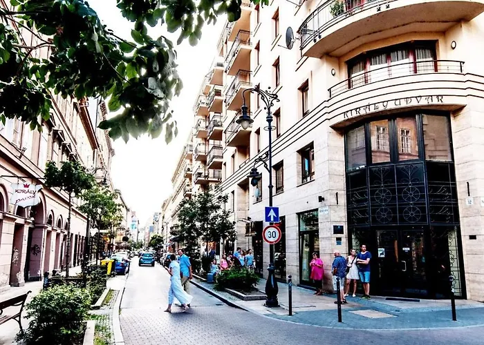 King'S Court Apartments - City Centre -Free Garage Budapest