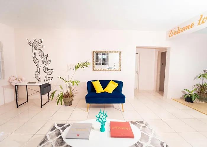 Belle Air Seaview Apartment Runaway Bay