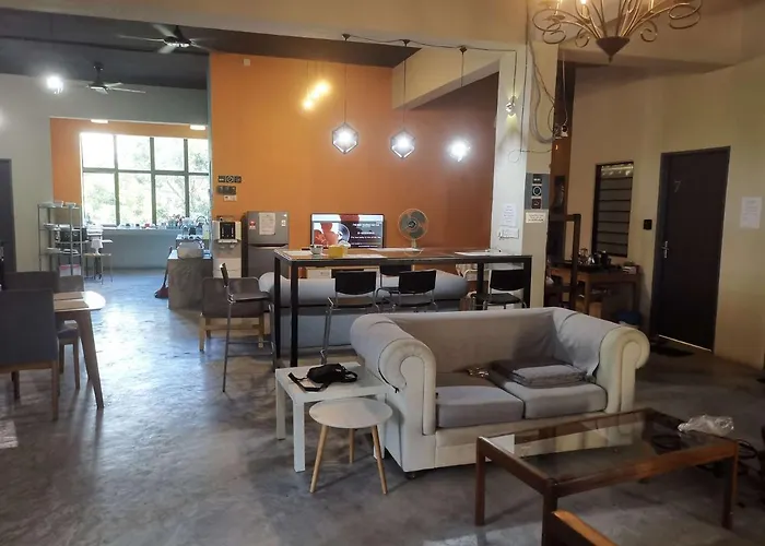 Wayton Express Hotel George Town