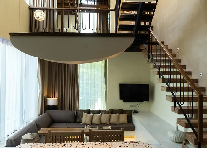 Seamira House Huahin Aparthotel