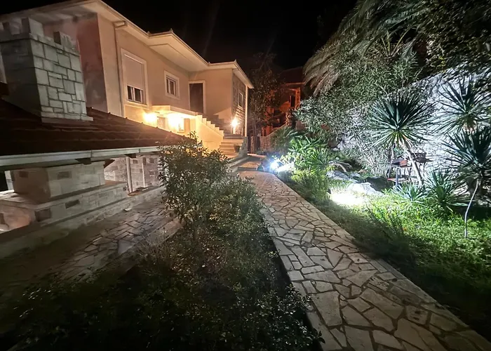 Stone Villa Guesthouse Budva