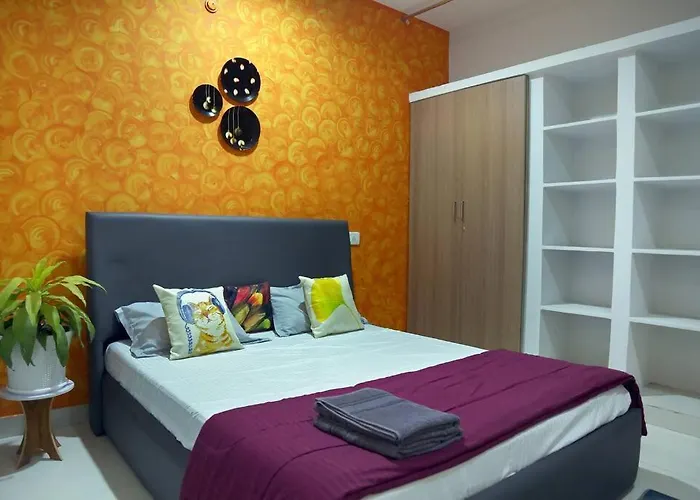 5 Midtown-1Bhk, Near Aig Hospital, Hitech City Hyderabad