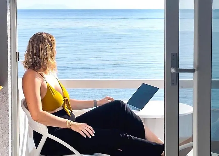 Geo & Art Boutique Hotel Himara