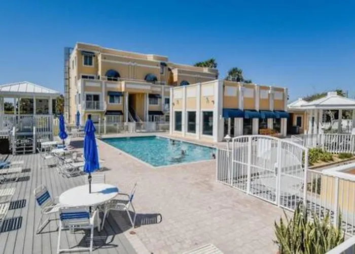 Atrium Condo Standard - Sleeps 4 103 Cape Canaveral