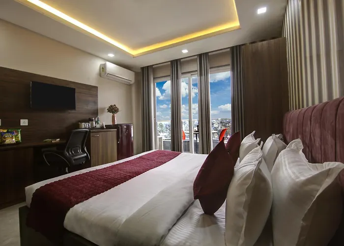 Limewood Stay Silver Studio Near Golf Course Road Gurgaon