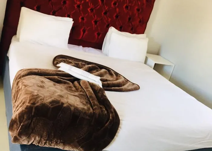 Victoria Lodge Studio Apartment Cape Town