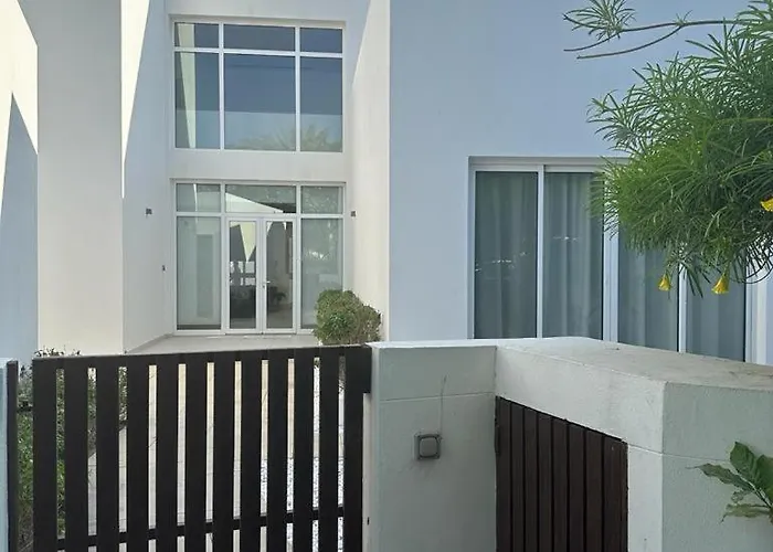 Luxury 4 Bedroom Private Pool Villa At The Wave Muscat