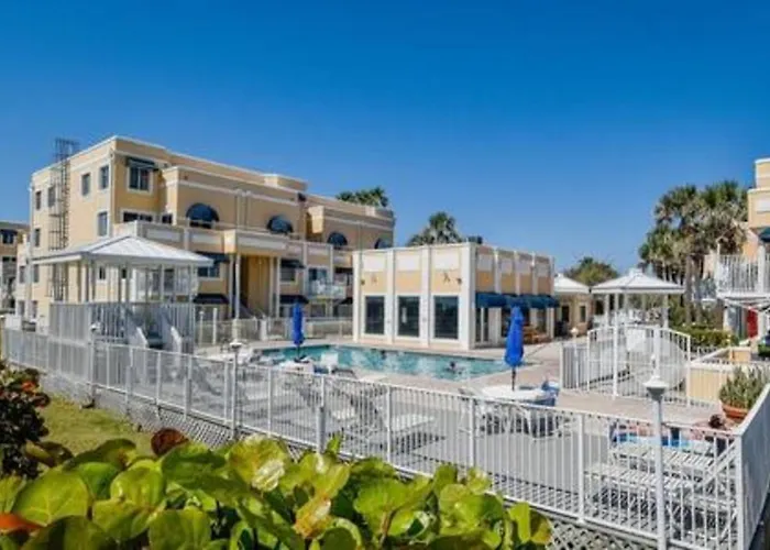 Atrium Condo Direct Oceanview - Sleeps 4 202 Cape Canaveral