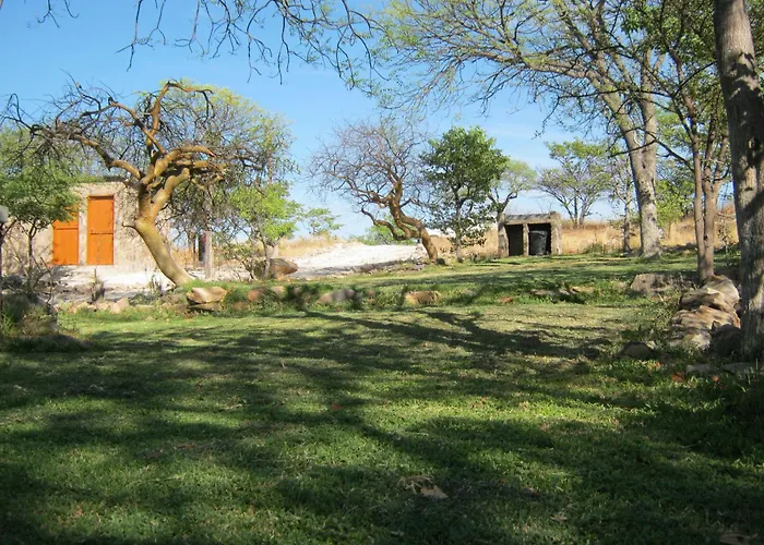 Mondjila Safari Camp Villa Okaukuejo