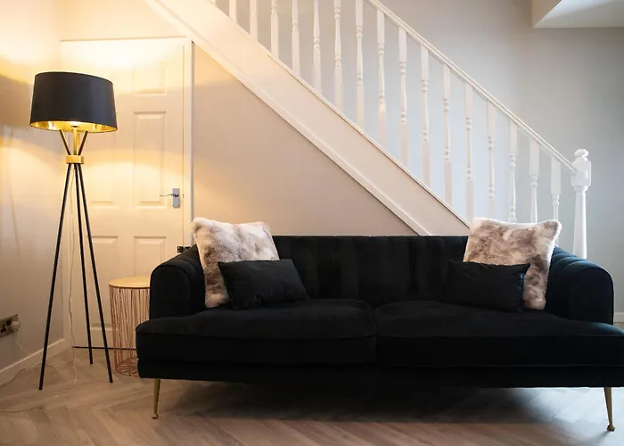 5 Richmond Croft Villa Leeds 