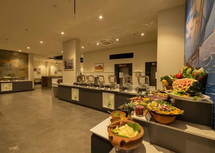 Luxo Kochi Hotel
