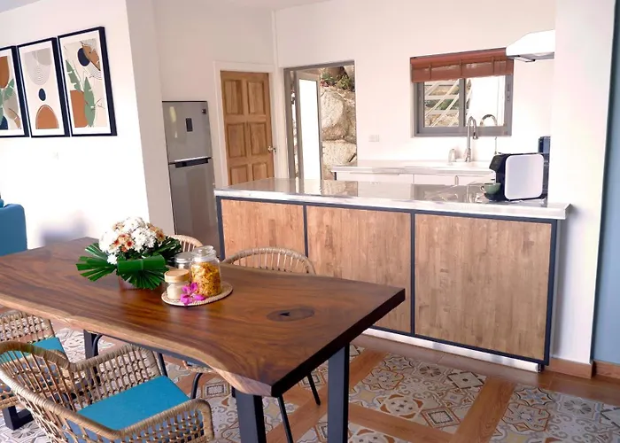 Villa La Jade Chaweng Noi 2Br