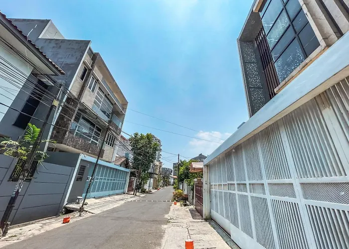 Beranda Istirahat Grogol Jakarta