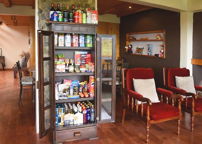 Vacaciones En Cuenca, Quedate En Picota Cucho Una Encantadora Quinta Vip Con Jacuzzi, Turco, Zona Bbq A 10Km Del Centro De La Ciudad - 20 Huespedes - 3 Habitaciones