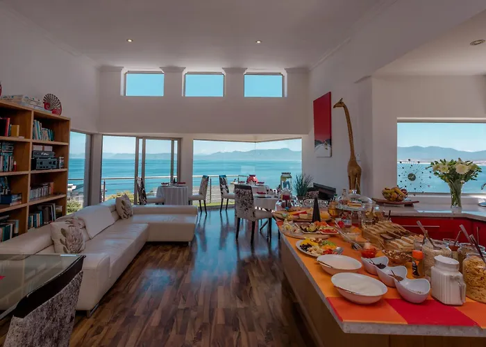 Sea Star Lodge Gansbaai