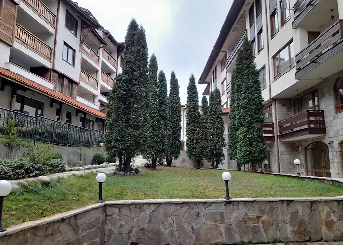 Snow Peak Todorka And Vihren Apartament /Next To The Lift/ 7 Persons/ Bansko