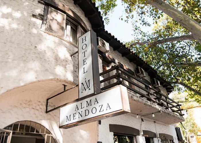 Alma Mendoza Hotel