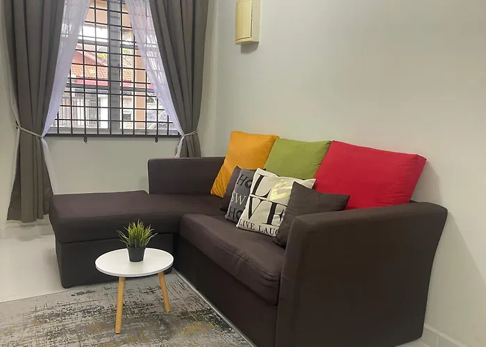 Three Rooms With Wifi Homestay D'Razak In Kuala Terengganu