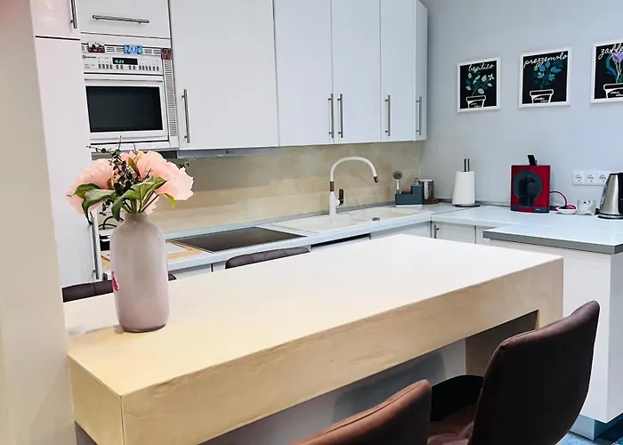Apartment For Special Getaway Nea With Free Parking Pula