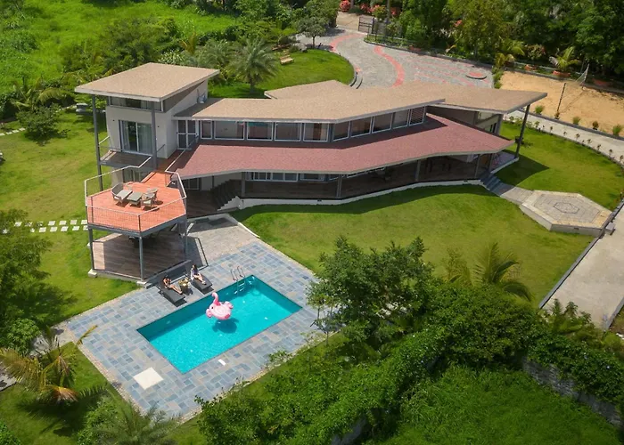 Bel Air Mansion By Stayvista - A Tranquil Oasis With A Spacious Deck, Gazebo & A Mini-Amphitheatre Lonavala